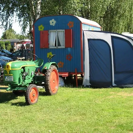 Blauer Campingplatz *