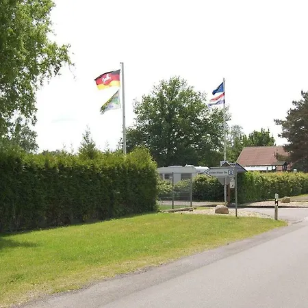 Blauer Campingplatz *